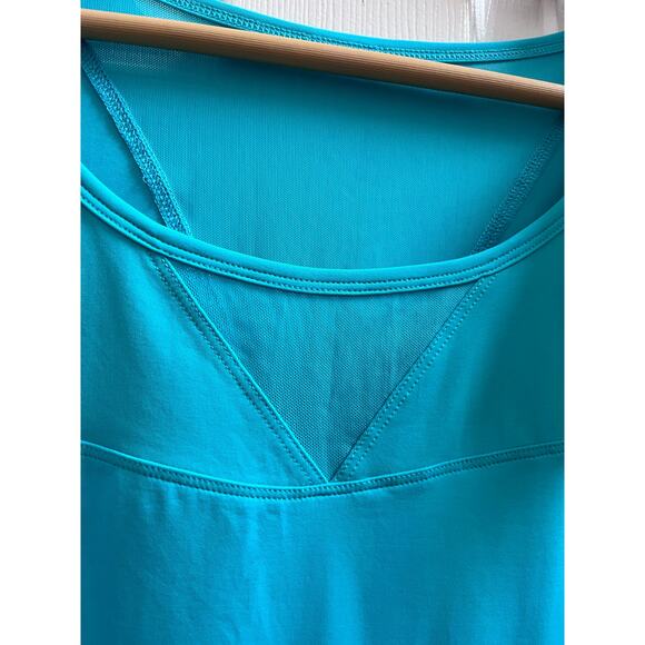 Livi New UPF 50+ Moisture Wicking Aqua Blue Short Sleeve Top Size Size 14/16 Gym - Picture 6 of 12